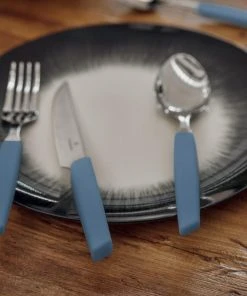 Victorinox Swiss Modern Besteck-Set Mit Steakmessern, 12-teilig, Kornblumen-blau 7 Victorinox Swiss Modern Besteck-Set Mit Steakmessern, 12-teilig, Kornblumen-blau -WMF Geschäft CUT 6 9096 12W2 24 G 1 1