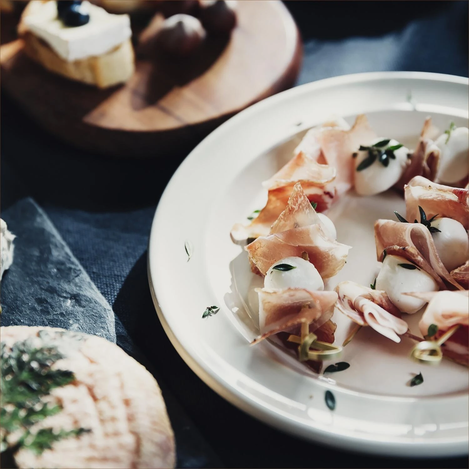 Emile Henry Suppen-/Pastateller In Ton 6 Emile Henry Suppen-/Pastateller In Ton - Image 4